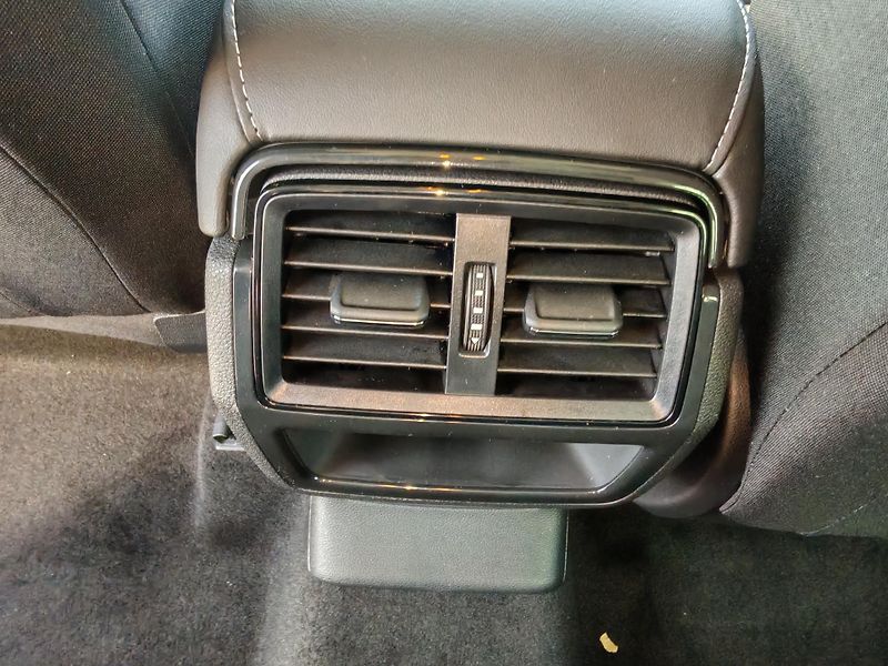 Škoda Karoq (2026) Classic, 110kw, MP - fotka 10 z 12