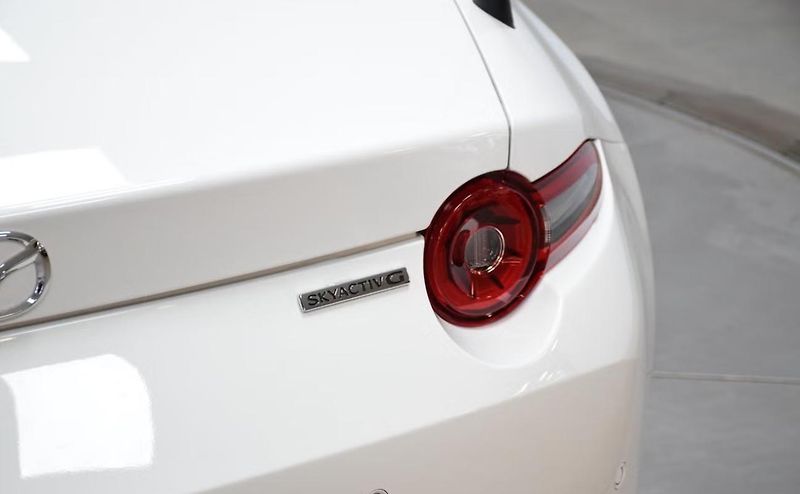 Mazda MX-5 1.5 SKY. Exclu. Line ND3 Kůže - fotka 9 z 24