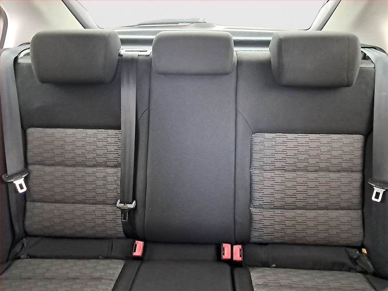 Škoda Octavia (2009) Ambiente 1.6 TDI, po STK - fotka 10 z 14