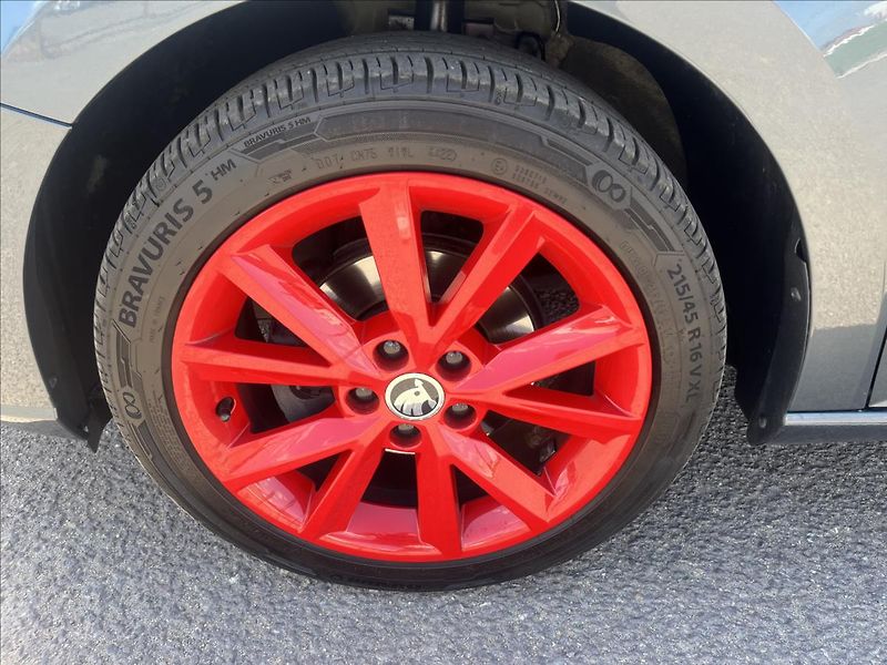 Škoda Fabia 1,2 TSi STYLE KLIMA ČR 1.M DPH - fotka 40 z 45