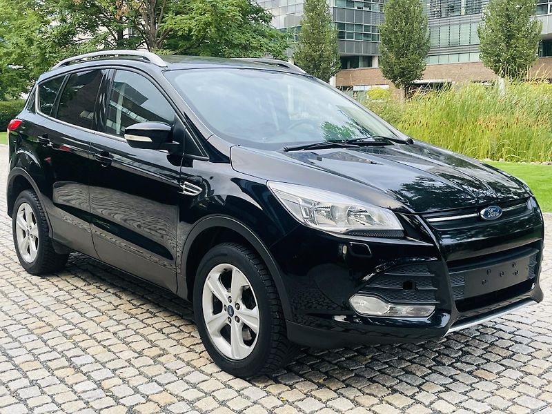 Ford Kuga 2.0TDCi 4x4 MAN TAŽNÉ VÝHŘEV - fotka 9 z 44