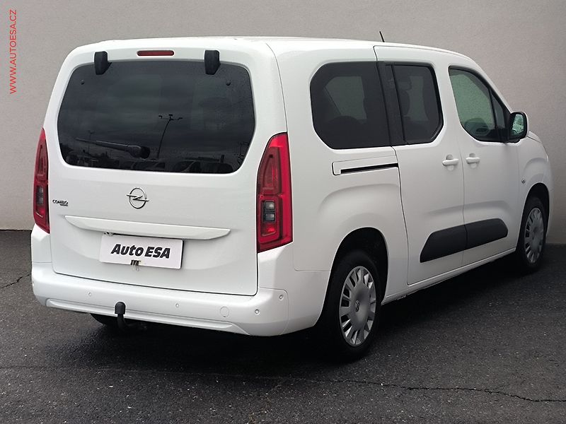 Opel Combo (2020) 1.5CDTi MAXi, LIFE, navi - fotka 4 z 22