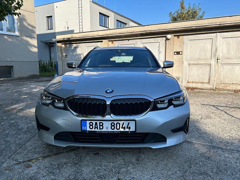 BMW Řada 3 (2020) 320d Xdrive - CZ - DPH - fotka 2 z 16