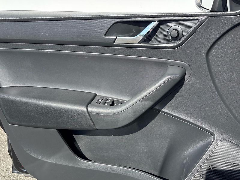 Škoda Rapid AMBITION DSG - fotka 13 z 25