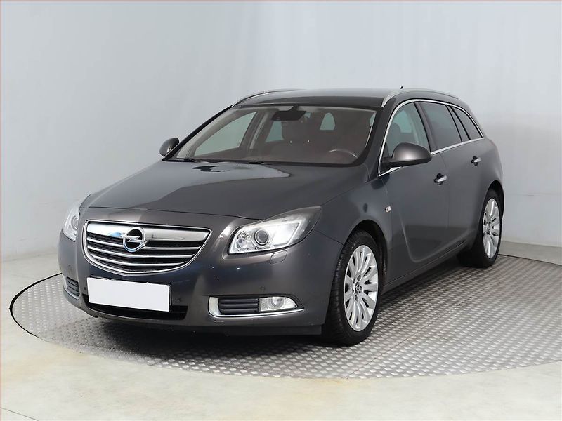 Opel Insignia (2013) Cosmo 2.0 CDTI, 4X4 - fotka 2 z 18