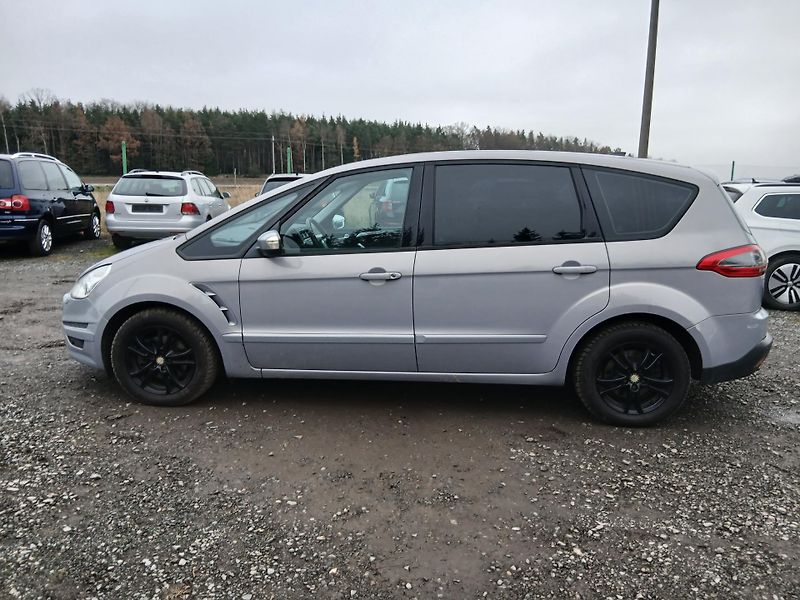 Ford S-MAX 2.0 TDCI, AUTOMAT - fotka 5 z 32