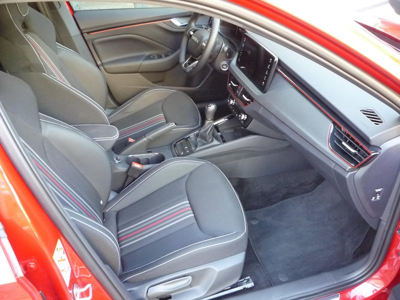 Škoda Scala (2025) 1,0TSi 85kW MONTE CARLO - fotka 20 z 26