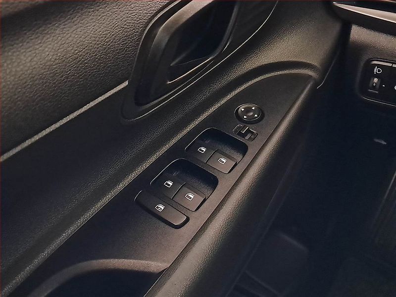 Hyundai Bayon (2021) 1.2 i, Tempomat, Park. senzory - fotka 17 z 18