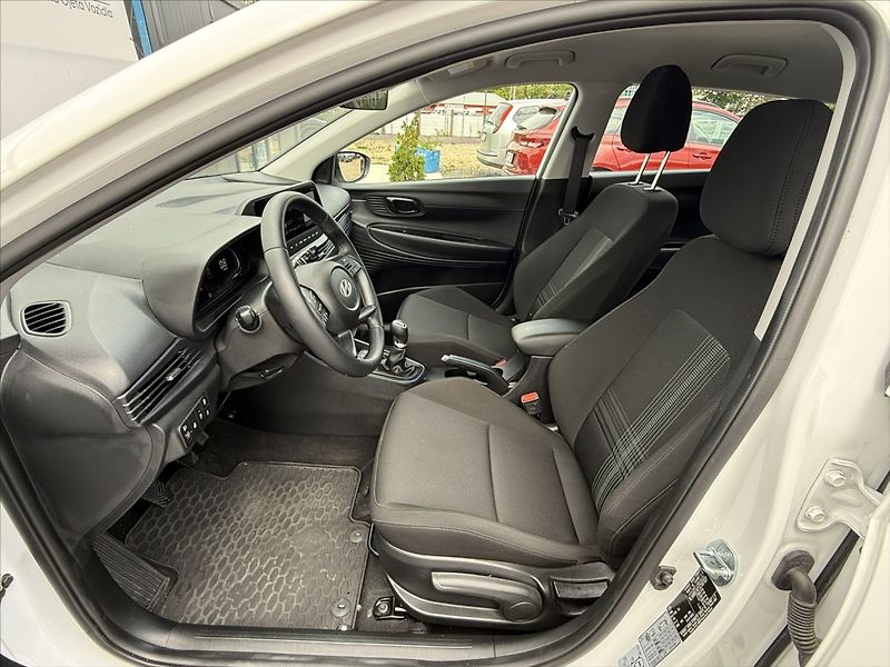Hyundai Bayon 1,2 CVVT 58kW Wave Winter - fotka 7 z 23
