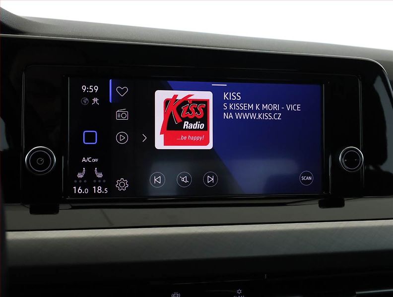 Volkswagen Golf (2021) 1.5 eTSI, Serv.kniha, Tempomat - fotka 13 z 17