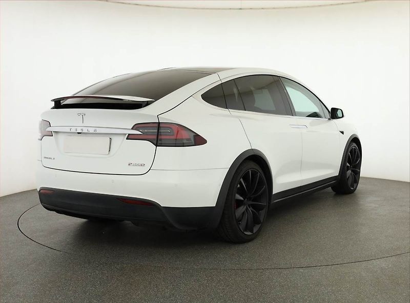 Tesla Model X (2017) P100D, SoH 92% - fotka 5 z 25