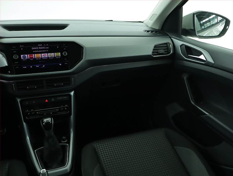 Volkswagen T-Cross (2022) Life 1.0 TSI, Serv.kniha - fotka 8 z 15