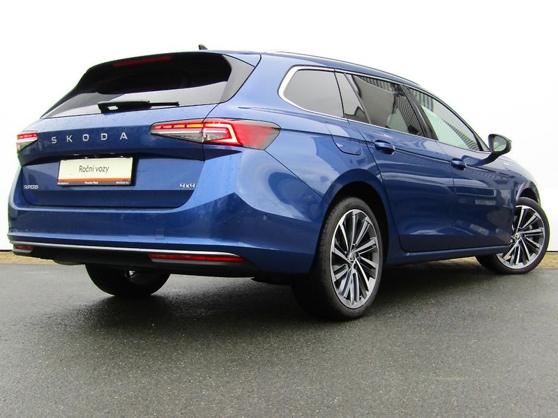 Škoda Superb IV Combi 4x4 L&K 2.0 TDI /142k - fotka 10 z 30