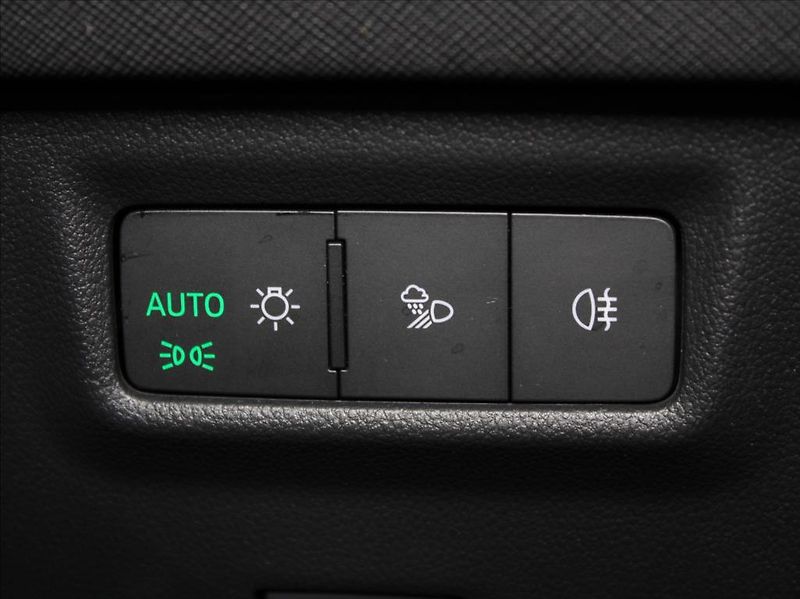 Škoda Kodiaq 2,0 TDI 4x4 Sportline 25tkm.TZ - fotka 19 z 26