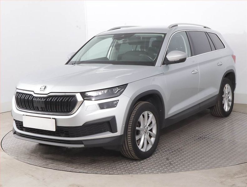 Škoda Kodiaq (2021) Style Plus 2.0 TSI - fotka 2 z 16