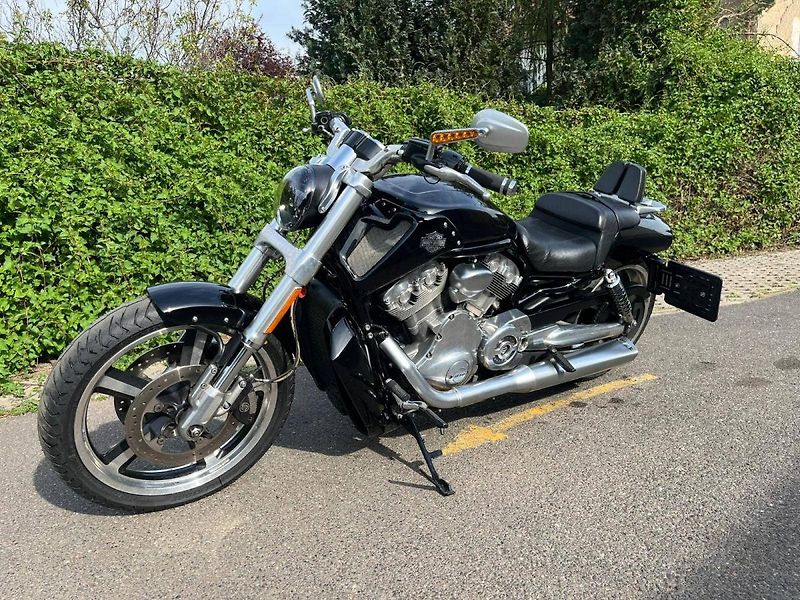 Harley-Davidson VRSCF V-Rod Muscle (2011) - fotka 4 z 15