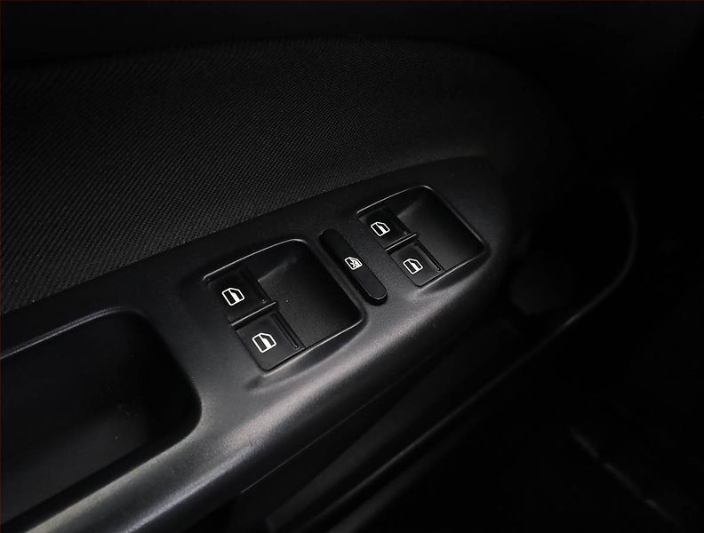 Škoda Octavia (2012) 2.0 TDI, 4X4, Serv.kniha - fotka 15 z 17