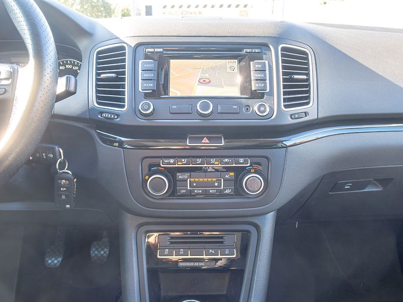 Seat Alhambra (2012) 2.0TDI 103KW 7sed–ROZVODY/PANO - fotka 22 z 59
