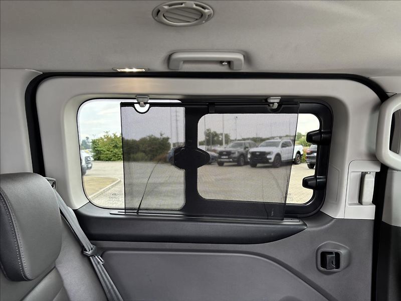 Ford Tourneo Custom 2,0 mHEV 136kW Titanium X L2 - fotka 19 z 45