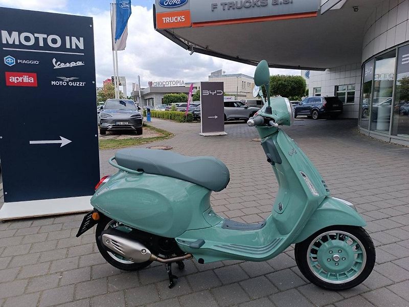 Vespa Primavera 125 3V ABS (2026) Verde 80th (sleva 10.000.-) - fotka 7 z 11