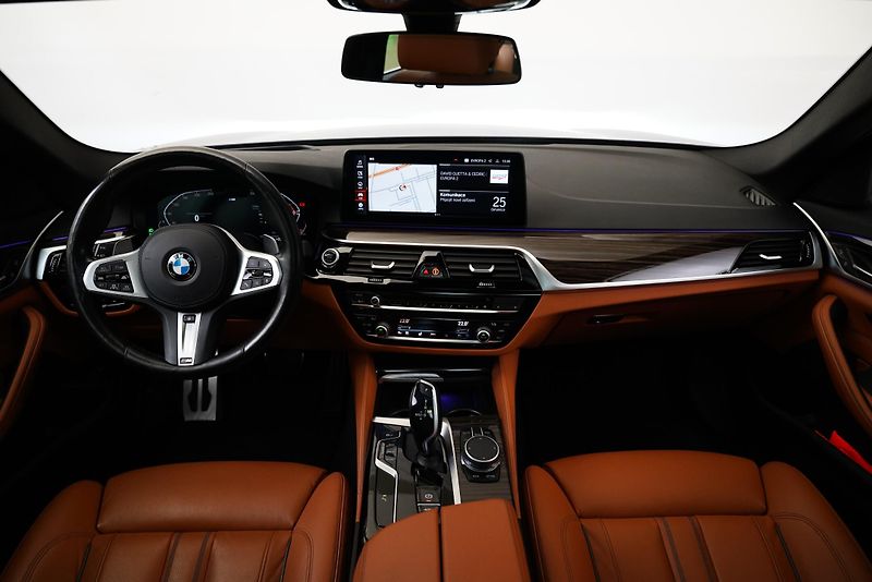 BMW Řada 5 - fotka 5 z 30