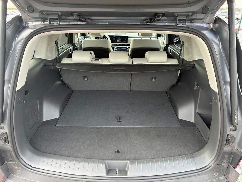 Hyundai Santa Fe (2024) STYLE 1.6T HEV 117kW AWD CZ - fotka 6 z 11