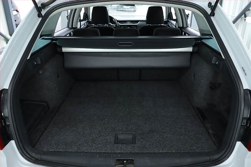 Škoda Octavia (2015) Scout 2.0 TDI, 4X4, Automat - fotka 14 z 20