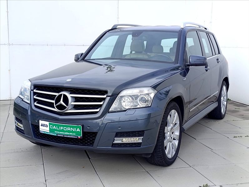 Mercedes-Benz GLK 2,1 220 REZERVOVÁNO CDi 4x4 Au - fotka 2 z 36