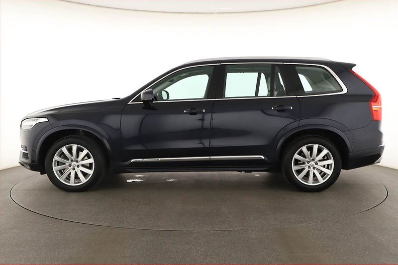 Volvo XC90 (2016) D5 AWD - fotka 3 z 19