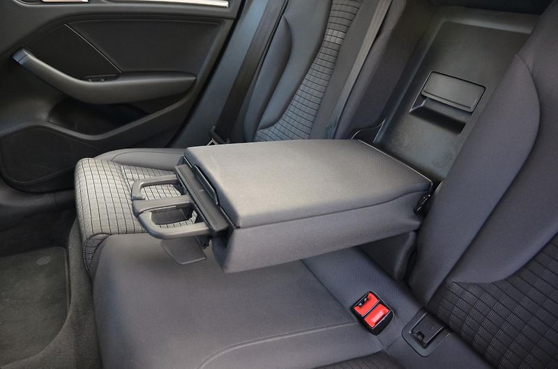 Audi A3 (2015) 1.4 TFSi 92kW AT / 69tkm 1.MAJ - fotka 12 z 38