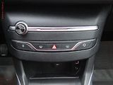 Peugeot 308 (2014) 1.2 PT, ČR, Allure, LED - náhled 15