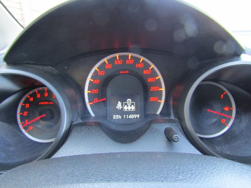 Honda Jazz (2012) 1.3 16V 73kW - fotka 26 z 35