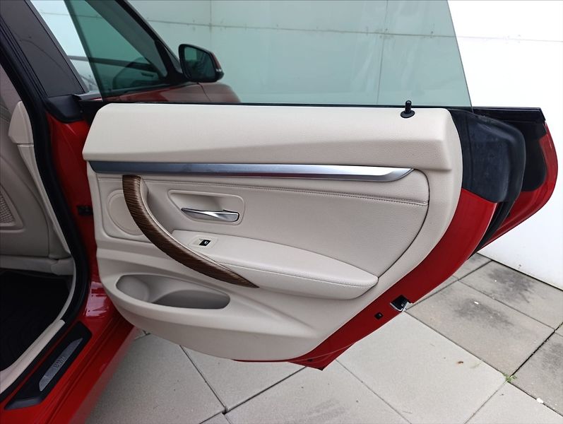 BMW Řada 3 2,0 325D GT Aut. kůže navi kam - fotka 24 z 39