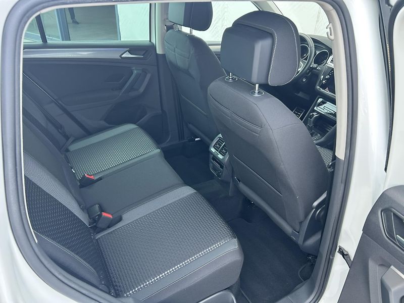 Volkswagen Tiguan 2,0 TDI 110 kW Business Premiu - fotka 6 z 22