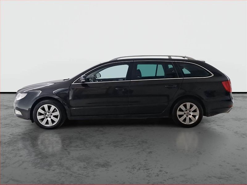 Škoda Superb (2012) Ambition 2.0 TDI, Navi, Xenony - fotka 3 z 16