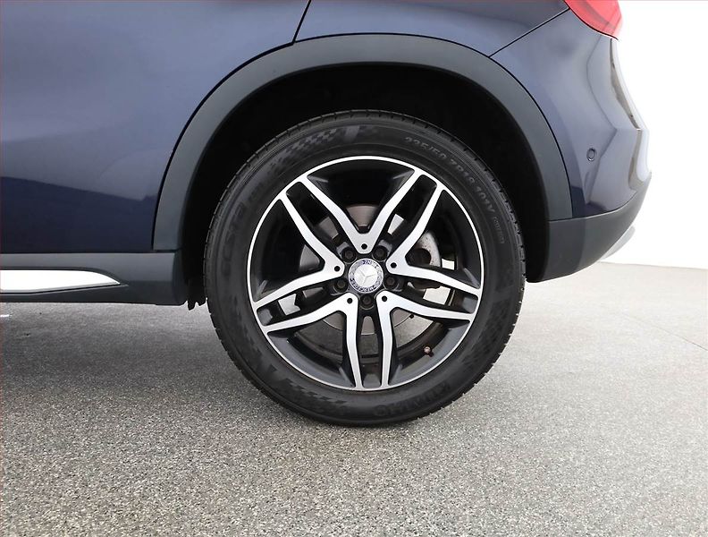 Mercedes-Benz GLA (2017) 200 d 4MATIC, 4X4 - fotka 20 z 20