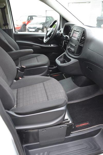 Mercedes-Benz Vito 4x4  7G automat 8-míst - fotka 15 z 29