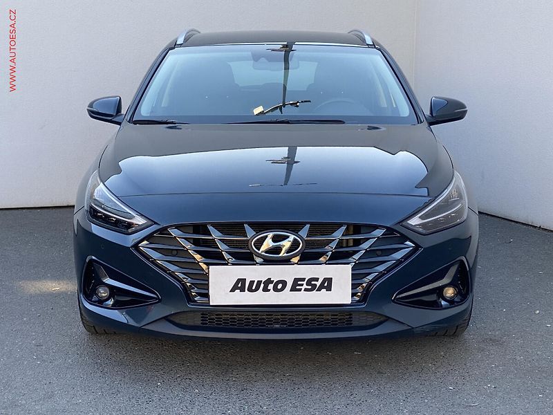 Hyundai i30 (2023) 1.5 T-GDi, ČR, Smart, LED - fotka 2 z 19