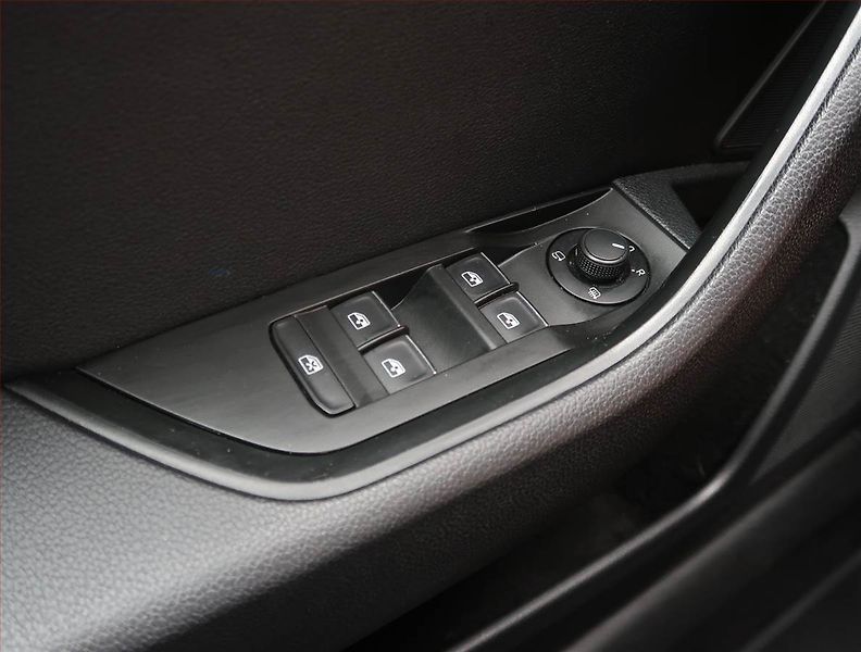 Škoda Superb (2017) 1.8 TSI, Automat, ČR,1.maj - fotka 22 z 28