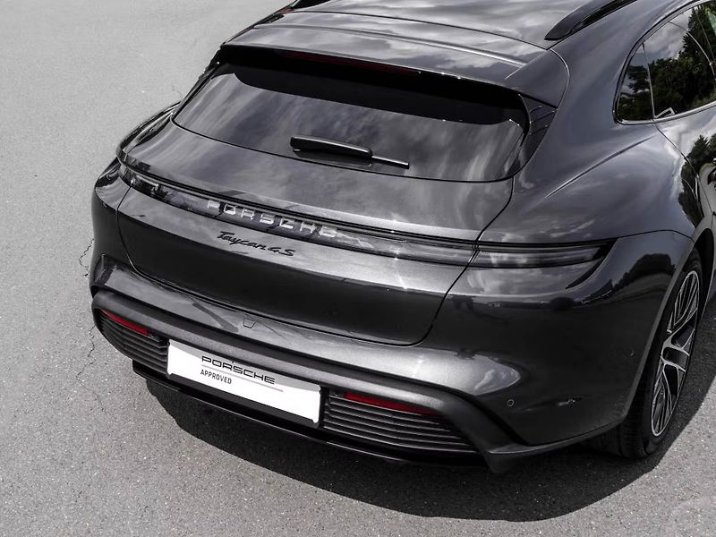 Porsche Taycan 4S Sport Turismo 360 HuD InnoD - fotka 8 z 25