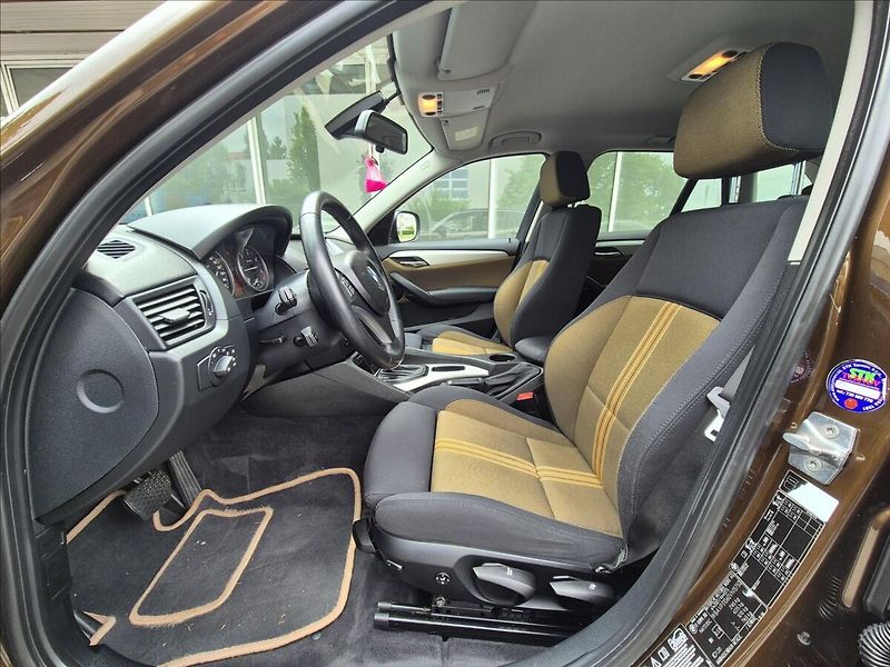 BMW X1 xDrive 20d AT*nove ROZVODY - fotka 10 z 25