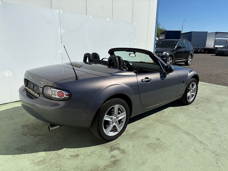 Mazda MX-5 1.8, 93kW, Klima - fotka 2 z 14