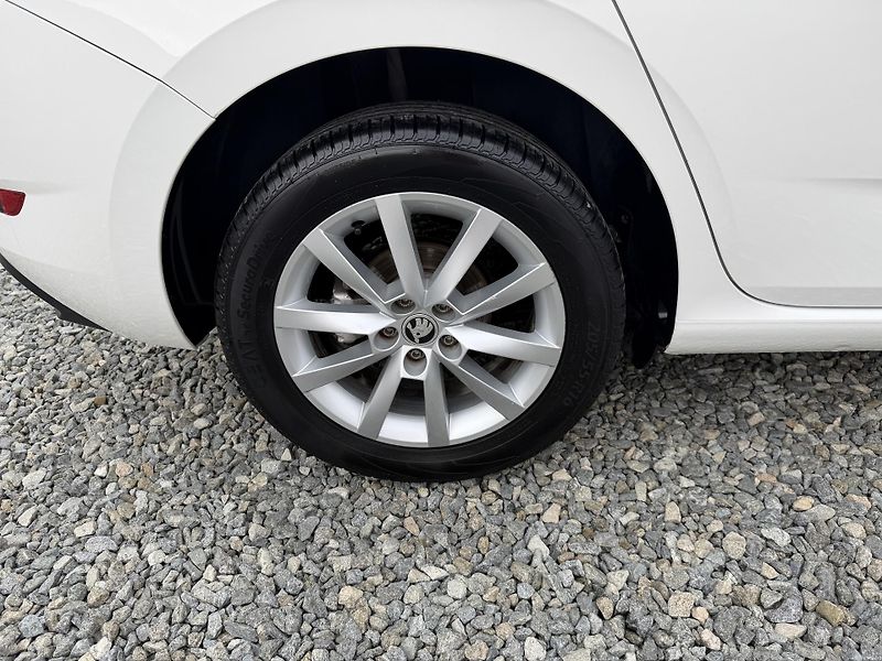 Škoda Scala 1.6TDi 115PS 6R STYLE LED STK! - fotka 49 z 153