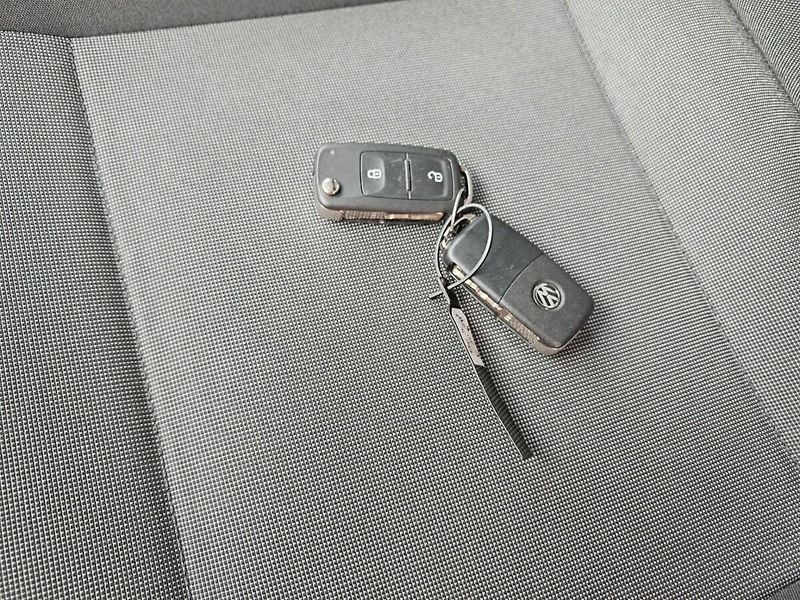 Volkswagen Transporter 2,0Tdi Man , 8míst - fotka 28 z 28