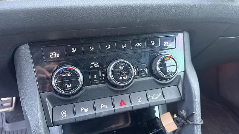 Škoda Kodiaq (2023) 2.0 TDI SPORTLINE 4X4 78TIS KM - fotka 17 z 22