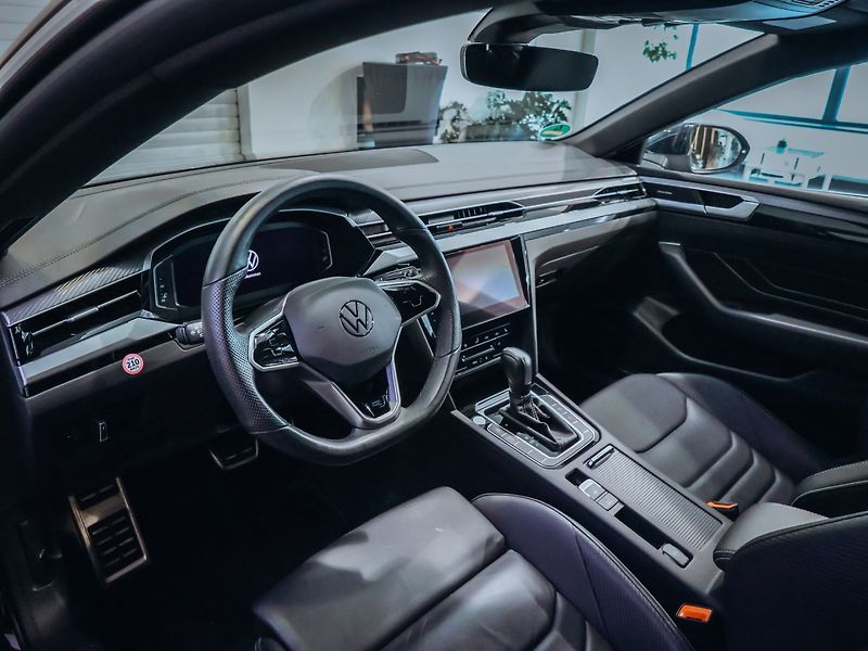 Volkswagen Arteon Shooting Brake R-Line 4Motion 2.0 TDI - fotka 8 z 32