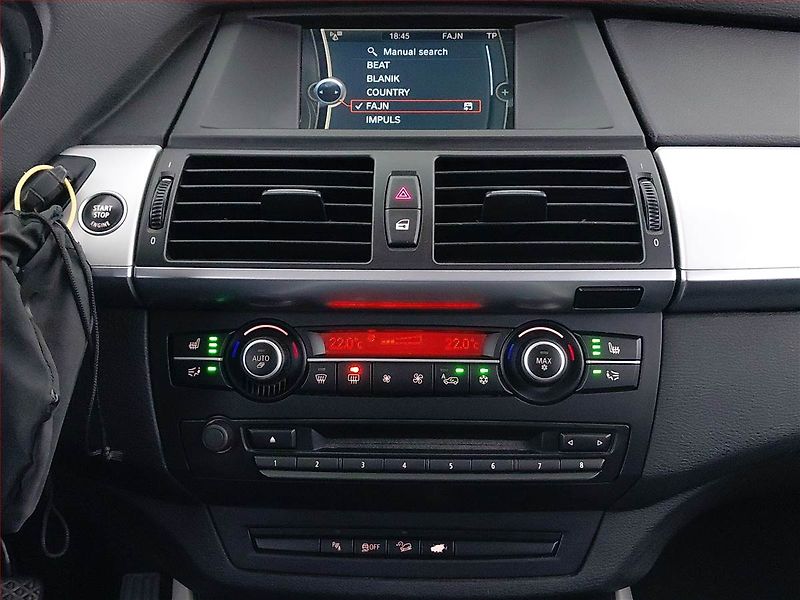 BMW X5 (2013) xDrive30d, 4X4, Automat - fotka 12 z 22
