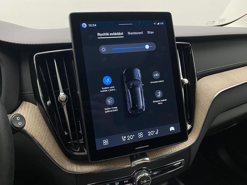 Volvo XC60 T6 AWD RECHARGE REZERVACE - fotka 46 z 67