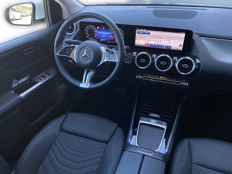 Mercedes-Benz Třídy B (2025) 200 - fotka 13 z 27