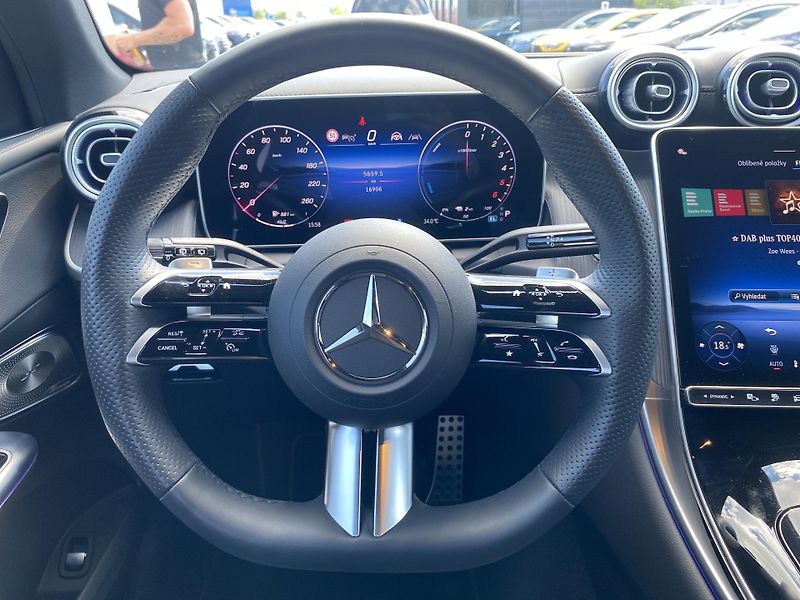 Mercedes-Benz GLC 300 de 4M AMG  - fotka 12 z 27